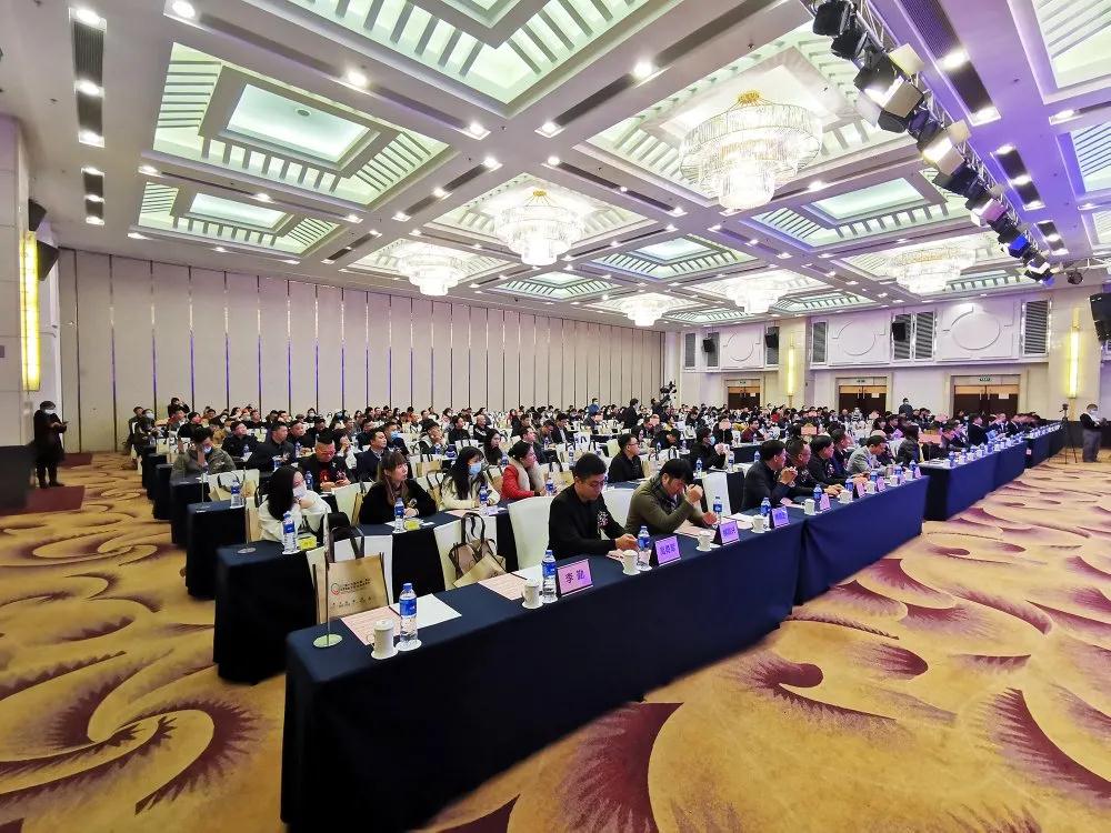 锐势破峰，锋芒再续！一举斩获三大实力大奖！(图1)